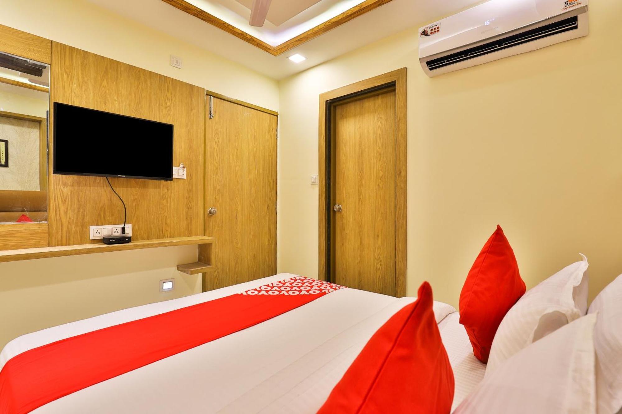 Hotel O Silver Palace Watuwa 外观 照片